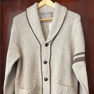 Men’s Onassis Shawl Collar 100% Lamb Wool Cardigan with front pockets